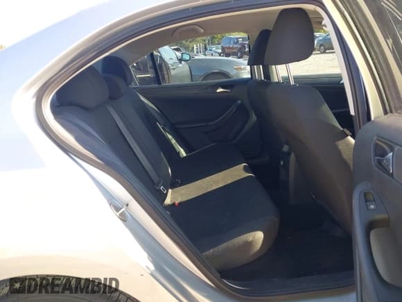 ✅ 2015 Volkswagen Jetta S • VIN: 3VW2K7AJ5FM324972 • Lot: 43074500. Listed on IAAI with 173,780 mi. Free auction sales archive from the USA and detailed vehicle history report at DreamBid. Image 8.