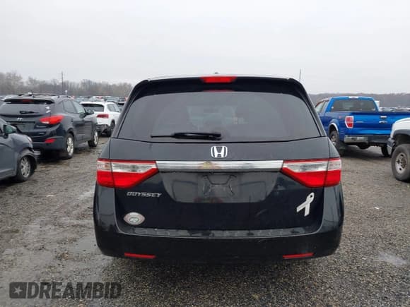 ✅ 2013 Honda Odyssey EX-L • VIN: 5FNRL5H67DB074432 • Lot: 43764361. Wystawiony na IAAI z przebiegiem 233 852 mil. Bezpłatny archiwum sprzedaży aukcyjnych z USA i szczegółowy raport historii pojazdu na DreamBid. Zdjęcie 16.
