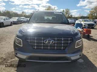 2023 Hyundai Venue Limited z VIN KMHRC8A38PU267195, wystawiony jako Copart lot #76111624 z przebiegiem 9 581 mil mil oraz Szkoda całkowita • Salvage title. Historia ofert i sprzedaży dostępna na DreamBid. Obrazek 5.