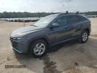 ✅ 2022 Hyundai Tucson SEL • VIN: 5NMJB3AE2NH156915 • Lot: 69128145. Wystawiony na Copart z przebiegiem 39 846 mil. Bezpłatny archiwum sprzedaży aukcyjnych z USA i szczegółowy raport historii pojazdu na DreamBid. Zdjęcie 1.