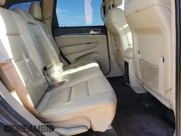 ✅ 2017 Jeep Grand Cherokee Limited • VIN: 1C4RJFBG0HC867216 • Lot: 82219425. Listed on Copart with 145,884 mi. Free auction sales archive from the USA and detailed vehicle history report at DreamBid. Image 11.