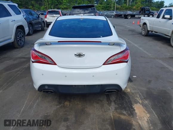 ✅ 2015 Hyundai Genesis Coupe R-Spec • VIN: KMHHU6KJ4FU127511 • Lot: 42214070. Wystawiony na IAAI z przebiegiem Nie podano. Bezpłatny archiwum sprzedaży aukcyjnych z USA i szczegółowy raport historii pojazdu na DreamBid. Zdjęcie 17.