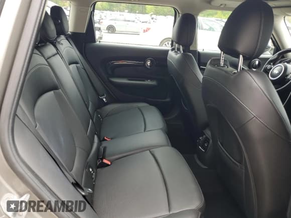 ✅ 2019 MINI Clubman Cooper S • VIN: WMWLU5C5XK2G04183 • Лот: 56453365. Опубликован ранее на Copart с пробегом 87 346 миль. Бесплатный доступ к архиву аукционных продаж из США и подробный отчёт об истории автомобиля на DreamBid. Изображение 10.