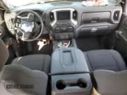 ✅ 2021 Chevrolet Silverado 1500 RST • VIN: 3GCUYEED5MG120123 • Lot: 68469415. Wystawiony na Copart z przebiegiem Nie podano. Bezpłatny archiwum sprzedaży aukcyjnych z USA i szczegółowy raport historii pojazdu na DreamBid. Zdjęcie 8.