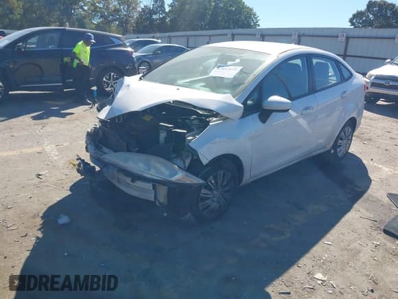 ✅ 2011 Ford Fiesta SE • VIN: 3FADP4BJ9BM151760 • Lot: 43457079. Listed on IAAI with 149,287 mi. Free auction sales archive from the USA and detailed vehicle history report at DreamBid. Image 2.