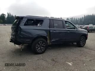 ✅ 2021 Chevrolet Suburban Z71 • VIN: 1GNSKDKD5MR241510 • Lot: 69122714. Wystawiony na Copart z przebiegiem 13 720 mil. Bezpłatny archiwum sprzedaży aukcyjnych z USA i szczegółowy raport historii pojazdu na DreamBid. Zdjęcie 3.