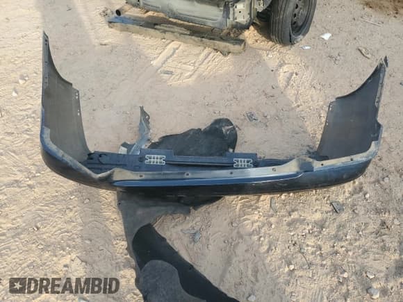 ✅ 2004 Ford Focus LX • VIN: 1FAFP33P64W171988 • Lot: 93232465. Listed on Copart with 161,672 mi. Free auction sales archive from the USA and detailed vehicle history report at DreamBid. Image 12.