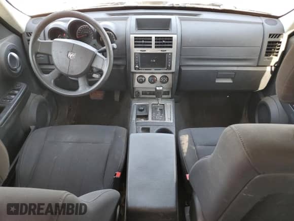 2011 Dodge Nitro Heat with VIN 1D4PU4GX9BW529513, listed as a Copart auction lot 73678794 with 174,108 mi miles and Clean title. Bid and sale history available at DreamBid. Image 8.