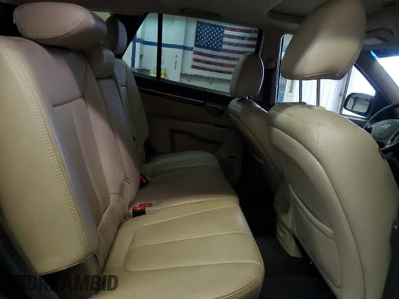 ✅ 2011 Hyundai Santa Fe Limited • VIN: 5XYZKDAG2BG089118 • Lot: 86173724. Listed on Copart with 132,393 mi. Free auction sales archive from the USA and detailed vehicle history report at DreamBid. Image 11.