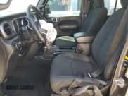 ✅ 2022 Jeep Wrangler Unlimited Sport S • VIN: 1C4HJXDGXNW175635 • Лот: 54228875. Опубликован ранее на Copart с пробегом 42 512 миль. Бесплатный доступ к архиву аукционных продаж из США и подробный отчёт об истории автомобиля на DreamBid. Изображение 7.