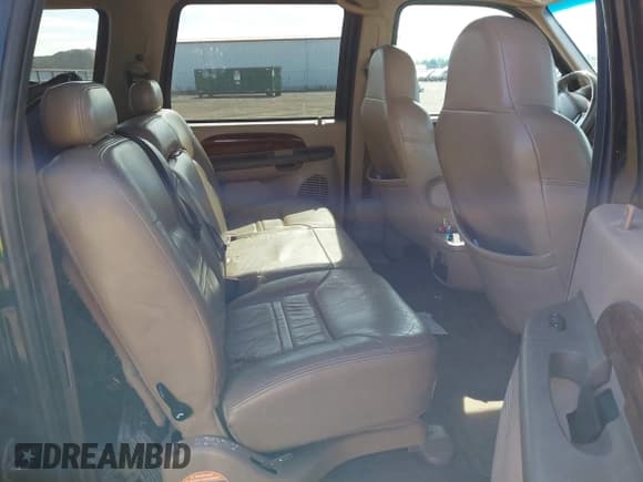 ✅ 2001 Ford Excursion Limited • VIN: 1FMNU43S41EB45847 • Лот: 42553378. Опубликован ранее на IAAI с пробегом 287 390 миль. Бесплатный доступ к архиву аукционных продаж из США и подробный отчёт об истории автомобиля на DreamBid. Изображение 8.