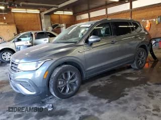 ✅ 2022 Volkswagen Tiguan SE • VIN: 3VV2B7AX4NM110594 • Lot: 82363525. Wystawiony na Copart z przebiegiem 46 230 mil. Bezpłatny archiwum sprzedaży aukcyjnych z USA i szczegółowy raport historii pojazdu na DreamBid. Zdjęcie 1.