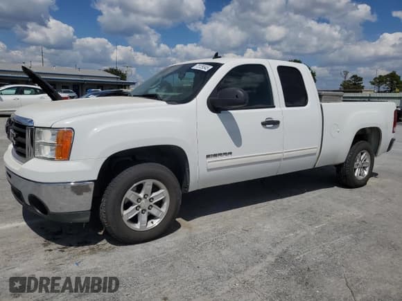 ✅ 2011 GMC Sierra 1500 SLE • VIN: 1GTR1VE00BZ308102 • Lot: 70129345. Wystawiony na Copart z przebiegiem 288 919 mil. Bezpłatny archiwum sprzedaży aukcyjnych z USA i szczegółowy raport historii pojazdu na DreamBid. Zdjęcie 1.
