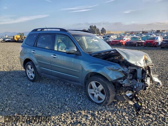 ✅ 2009 Subaru Forester X Limited • VIN: JF2SH64659H776868 • Lot: 94933885. Listed on Copart with 144,206 mi. Free auction sales archive from the USA and detailed vehicle history report at DreamBid. Image 4.