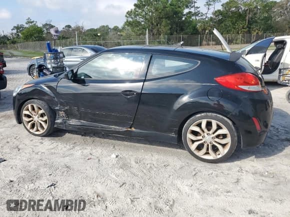 ✅ 2012 Hyundai Veloster w/Gray Int • VIN: KMHTC6AD1CU074643 • Lot: 47060305. Wystawiony na Copart z przebiegiem 75 470 mil. Bezpłatny archiwum sprzedaży aukcyjnych z USA i szczegółowy raport historii pojazdu na DreamBid. Zdjęcie 2.