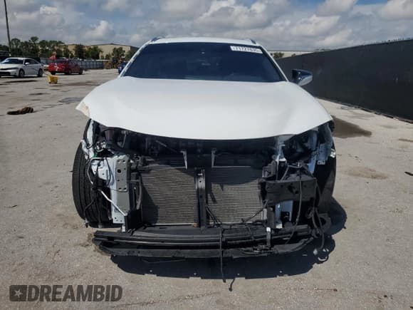 ✅ 2022 Lexus UX 200 F Sport • VIN: JTHE3JBH6N2055584 • Лот: 71727835. Опубликован ранее на Copart с пробегом 28 871 миль. Бесплатный доступ к архиву аукционных продаж из США и подробный отчёт об истории автомобиля на DreamBid. Изображение 5.