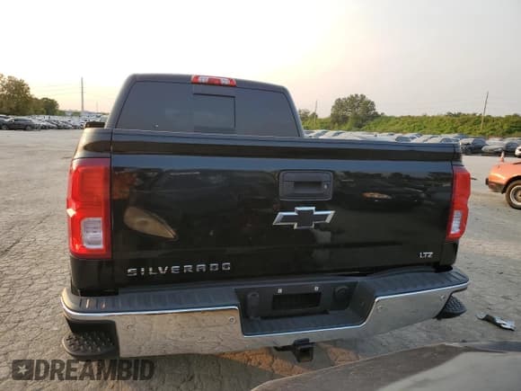 ✅ 2018 Chevrolet Silverado 1500 LTZ • VIN: 3GCUKSEC6JG551749 • Лот: 70435974. Опубликован ранее на Copart с пробегом 151 536 миль. Бесплатный доступ к архиву аукционных продаж из США и подробный отчёт об истории автомобиля на DreamBid. Изображение 6.