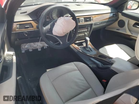 ✅ 2013 BMW 3 Series 328i • VIN: WBADW3C51DJ527020 • Lot: 64539755. Wystawiony na Copart z przebiegiem 64 798 mil. Bezpłatny archiwum sprzedaży aukcyjnych z USA i szczegółowy raport historii pojazdu na DreamBid. Zdjęcie 8.