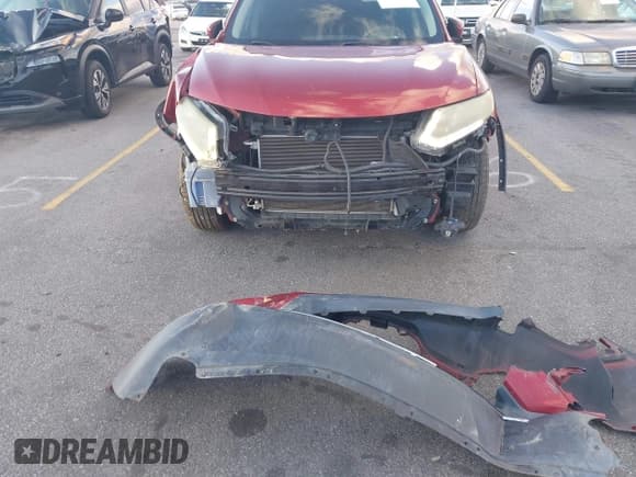 ✅ 2015 Nissan Rogue SV • VIN: 5N1AT2ML8FC792090 • Lot: 43596628. Wystawiony na IAAI z przebiegiem 185 484 mil. Bezpłatny archiwum sprzedaży aukcyjnych z USA i szczegółowy raport historii pojazdu na DreamBid. Zdjęcie 6.