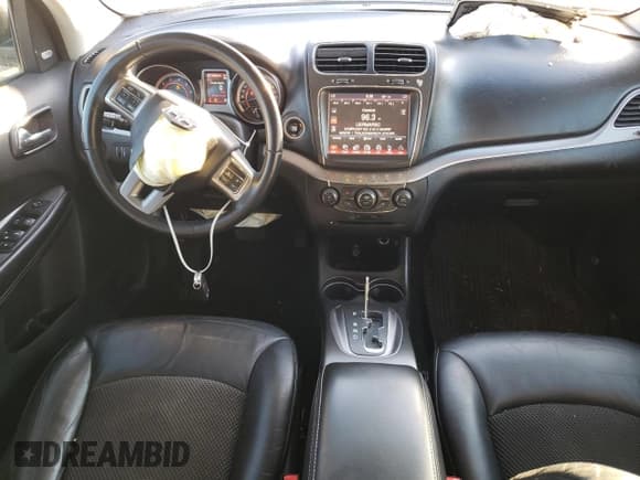 ✅ 2017 Dodge Journey Crossroad Plus • VIN: 3C4PDCGG7HT621421 • Лот: 70293854. Опубликован ранее на Copart с пробегом 133 839 миль. Бесплатный доступ к архиву аукционных продаж из США и подробный отчёт об истории автомобиля на DreamBid. Изображение 8.