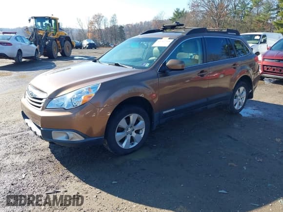 ✅ 2011 Subaru Outback Premium • VIN: 4S4BRCGC4B3376035 • Lot: 43713714. Listed on IAAI with 158,252 mi. Free auction sales archive from the USA and detailed vehicle history report at DreamBid. Image 2.