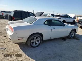 ✅ 2010 Dodge Challenger SE • VIN: 2B3CJ4DV4AH300551 • Lot: 83276104. Wystawiony na Copart z przebiegiem 123 017 mil. Bezpłatny archiwum sprzedaży aukcyjnych z USA i szczegółowy raport historii pojazdu na DreamBid. Zdjęcie 3.