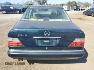 ✅ 1995 Mercedes-Benz E 320 • VIN: WDBEA32E4SC205978 • Lot: 60329354. Listed on Copart with 240,082 mi. Free auction sales archive from the USA and detailed vehicle history report at DreamBid. Image 6.