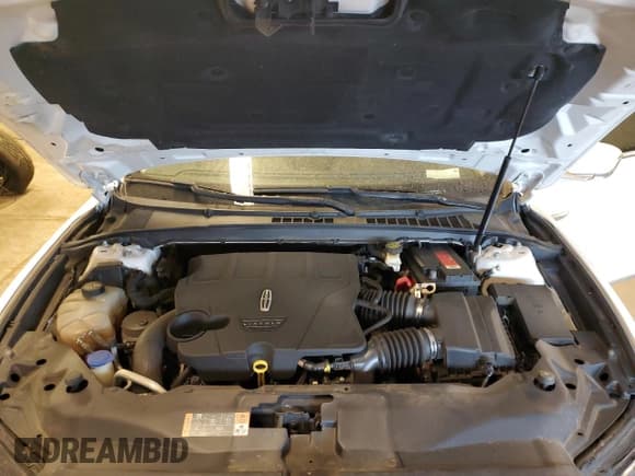 ✅ 2017 Lincoln Continental Select • VIN: 1LN6L9SP1H5614372 • Lot: 74120873. Wystawiony na Copart z przebiegiem 69 332 mil. Bezpłatny archiwum sprzedaży aukcyjnych z USA i szczegółowy raport historii pojazdu na DreamBid. Zdjęcie 11.