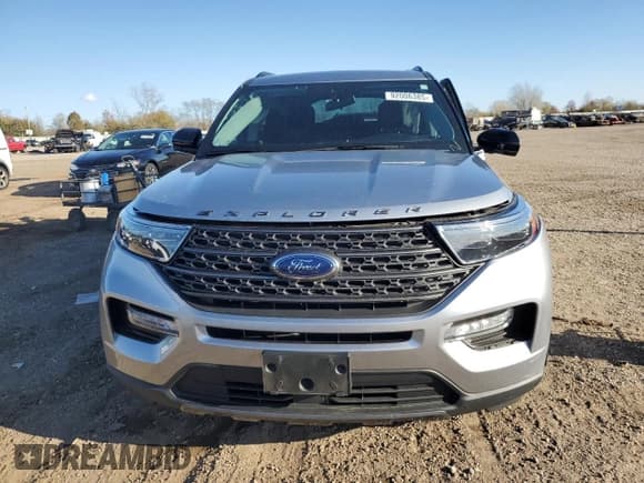 ✅ 2022 Ford Explorer XLT • VIN: 1FMSK8DH0NGB11398 • Лот: 92006385. Опубликован ранее на Copart с пробегом 48 999 миль. Бесплатный доступ к архиву аукционных продаж из США и подробный отчёт об истории автомобиля на DreamBid. Изображение 5.