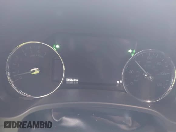 ✅ 2021 Ford Expedition XLT • VIN: 1FMJU1HT2MEA29260 • Lot: 42105004. Wystawiony na IAAI z przebiegiem 115 912 mil. Bezpłatny archiwum sprzedaży aukcyjnych z USA i szczegółowy raport historii pojazdu na DreamBid. Zdjęcie 7.