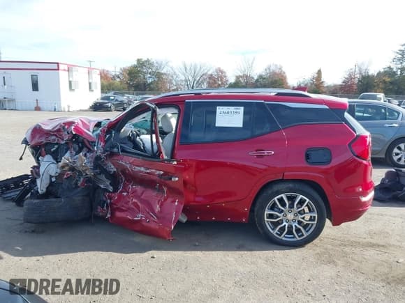 ✅ 2023 GMC Terrain Denali • VIN: 3GKALXEG5PL100123 • Lot: 43603359. Wystawiony na IAAI z przebiegiem Nie podano. Bezpłatny archiwum sprzedaży aukcyjnych z USA i szczegółowy raport historii pojazdu na DreamBid. Zdjęcie 14.