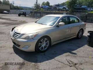 2012 Hyundai Genesis 4.6L z VIN KMHGC4DF4CU179213, wystawiony jako Copart lot #67749815 z przebiegiem 98 464 mil mil oraz Szkoda całkowita • Salvage title. Historia ofert i sprzedaży dostępna na DreamBid. Obrazek 1.