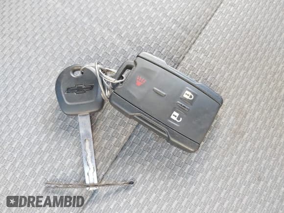 ✅ 2019 Chevrolet Silverado 2500HD Work Truck • VIN: 2GC2CREG3K1186814 • Lot: 42858974. Listed on IAAI with 121,914 mi. Free auction sales archive from the USA and detailed vehicle history report at DreamBid. Image 11.