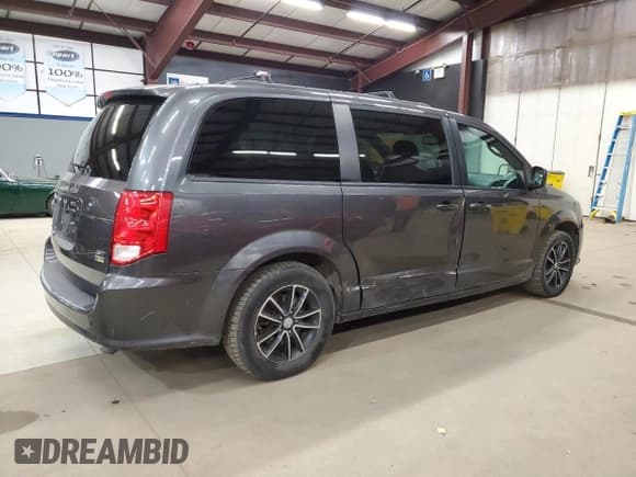 ✅ 2018 Dodge Grand Caravan GT • VIN: 2C4RDGEG0JR282206 • Лот: 91603425. Опубликован ранее на Copart с пробегом 86 782 миль. Бесплатный доступ к архиву аукционных продаж из США и подробный отчёт об истории автомобиля на DreamBid. Изображение 3.