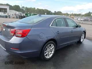 ✅ 2014 Chevrolet Malibu LT • VIN: 1G11C5SL4EF276615 • Lot: 43414714. Wystawiony na IAAI z przebiegiem 228 015 mil mil. Skorzystaj z bezpłatnego archiwum sprzedaży aukcyjnych z USA i zobacz szczegółowy raport historii pojazdu na DreamBid. Zdjęcie 4.