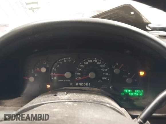 ✅ 2005 Ford Explorer XLT • VIN: 1FMZU63K75UA92666 • Lot: 41401078. Wystawiony na IAAI z przebiegiem 180 753 mil. Bezpłatny archiwum sprzedaży aukcyjnych z USA i szczegółowy raport historii pojazdu na DreamBid. Zdjęcie 7.