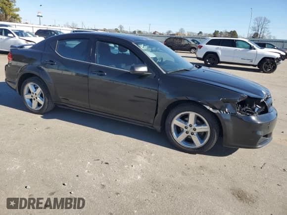 ✅ 2013 Dodge Avenger SXT • VIN: 1C3CDZCB3DN685515 • Лот: 88972695. Опубликован ранее на Copart с пробегом 265 728 миль. Бесплатный доступ к архиву аукционных продаж из США и подробный отчёт об истории автомобиля на DreamBid. Изображение 4.