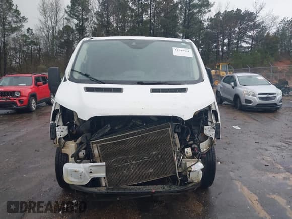 ✅ 2015 Ford Transit XL • VIN: 1FBZX2YM6FKA80301 • Lot: 41549441. Wystawiony na IAAI z przebiegiem 310 164 mil. Bezpłatny archiwum sprzedaży aukcyjnych z USA i szczegółowy raport historii pojazdu na DreamBid. Zdjęcie 12.