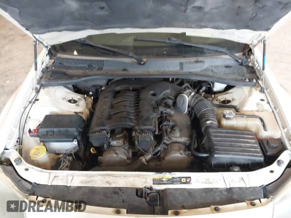 2005 Dodge Magnum SE с VIN 2D4FV48VX5H167085, выставлен на аукционе IAAI как лот 42628106 с пробегом 195 097 миль миль и . История ставок и продаж доступна на DreamBid. Изображение 10.