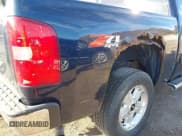 ✅ 2012 Chevrolet Silverado 1500 LT • VIN: 1GCPKSE74CF145134 • Lot: 43698193. Wystawiony na IAAI z przebiegiem 156 828 mil. Bezpłatny archiwum sprzedaży aukcyjnych z USA i szczegółowy raport historii pojazdu na DreamBid. Zdjęcie 22.