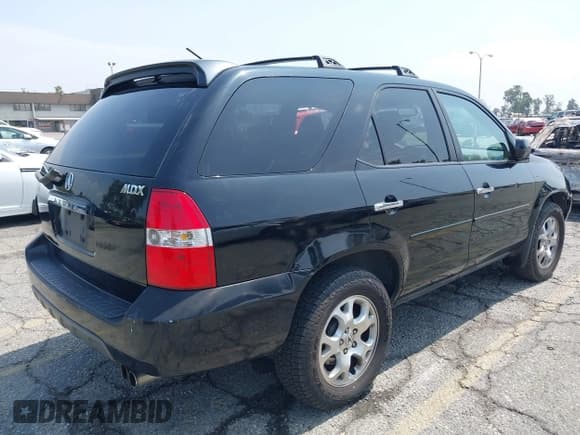 ✅ 2002 Acura MDX Touring • VIN: 2HNYD18812H532762 • Лот: 42419077. Опубликован ранее на IAAI с пробегом 230 004 миль. Бесплатный доступ к архиву аукционных продаж из США и подробный отчёт об истории автомобиля на DreamBid. Изображение 4.