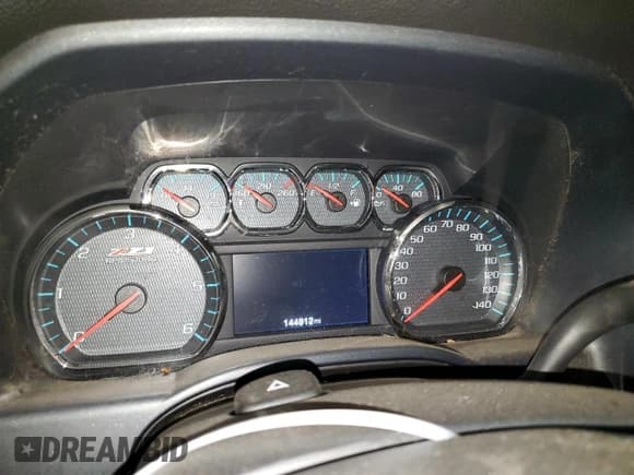 ✅ 2016 Chevrolet Silverado 1500 LT • VIN: 1GCVKREC1GZ195295 • Lot: 81552665. Wystawiony na Copart z przebiegiem 144 812 mil. Bezpłatny archiwum sprzedaży aukcyjnych z USA i szczegółowy raport historii pojazdu na DreamBid. Zdjęcie 9.