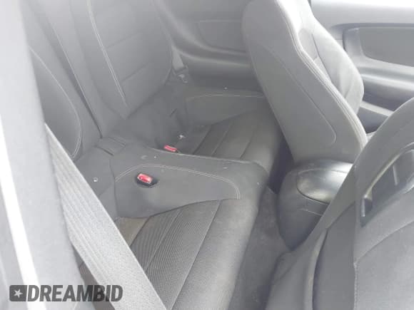 ✅ 2015 Ford Mustang V6 • VIN: 1FA6P8AM2F5328687 • Lot: 42999516. Listed on IAAI with 137,268 mi. Free auction sales archive from the USA and detailed vehicle history report at DreamBid. Image 8.