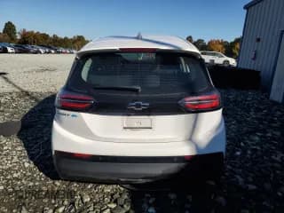 ✅ 2023 Chevrolet Bolt EV 2LT • VIN: 1G1FX6S05P4142541 • Lot: 77150344. Wystawiony na Copart z przebiegiem 48 409 mil. Bezpłatny archiwum sprzedaży aukcyjnych z USA i szczegółowy raport historii pojazdu na DreamBid. Zdjęcie 6.