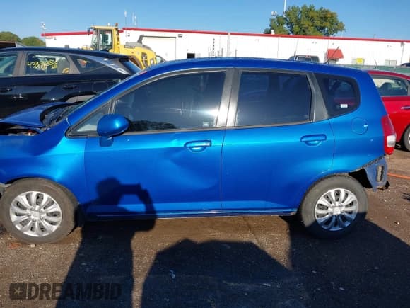 ✅ 2007 Honda Fit • VIN: JHMGD384X7S051837 • Лот: 43388511. Опубликован ранее на IAAI с пробегом 207 787 миль. Бесплатный доступ к архиву аукционных продаж из США и подробный отчёт об истории автомобиля на DreamBid. Изображение 15.