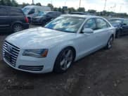✅ 2013 Audi A8 4.0L • VIN: WAUR2AFD3DN016944 • Lot: 43456234. Wystawiony na IAAI z przebiegiem 86 348 mil. Bezpłatny archiwum sprzedaży aukcyjnych z USA i szczegółowy raport historii pojazdu na DreamBid. Zdjęcie 2.