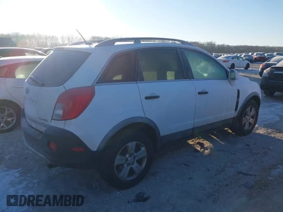 ✅ 2014 Chevrolet Captiva Sport LS • VIN: 3GNAL2EK2ES508690 • Lot: 41380045. Wystawiony na IAAI z przebiegiem 113 395 mil. Bezpłatny archiwum sprzedaży aukcyjnych z USA i szczegółowy raport historii pojazdu na DreamBid. Zdjęcie 4.