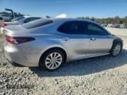 ✅ 2024 Toyota Camry LE • VIN: 4T1R11AK7RU898432 • Lot: 91261705. Wystawiony na Copart z przebiegiem 54 388 mil. Bezpłatny archiwum sprzedaży aukcyjnych z USA i szczegółowy raport historii pojazdu na DreamBid. Zdjęcie 3.