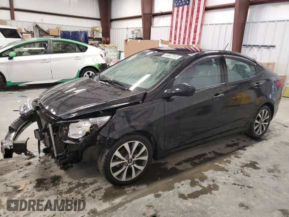 2017 Hyundai Accent SE с VIN KMHCT4AE2HU372154, выставлен на аукционе Copart как лот 66647512 с пробегом 74 341 миль миль и . История ставок и продаж доступна на DreamBid. Изображение 1.