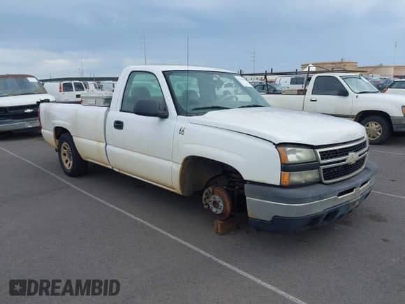 2007 Chevrolet Silverado 1500 Work Truck z VIN 3GCEC14X87G198472, wystawiony jako IAAI lot #43411936 z przebiegiem 154 696 mil mil oraz . Historia ofert i sprzedaży dostępna na DreamBid. Obrazek 1.